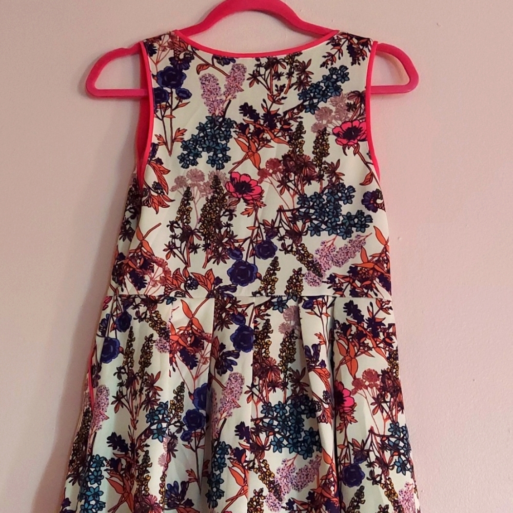 EVERLY Floral Dress - Picture 3 of 3